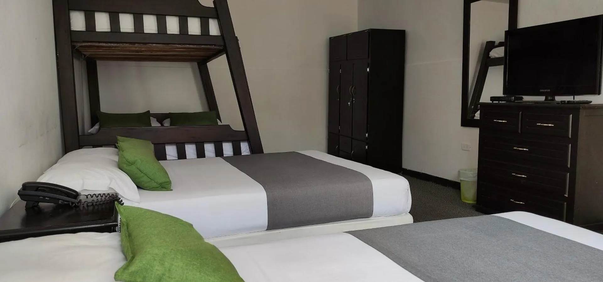 ***  Hotel Premium Real Medellin Colombia